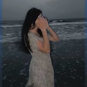 Meet your Posher, Chloe